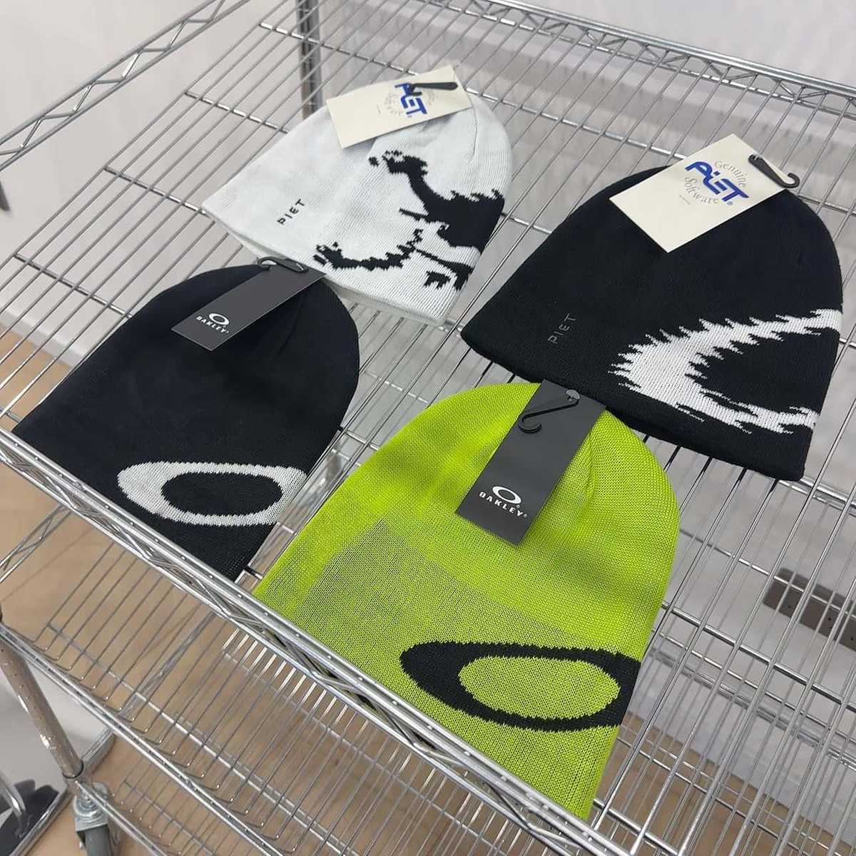 モーションラインビーニー