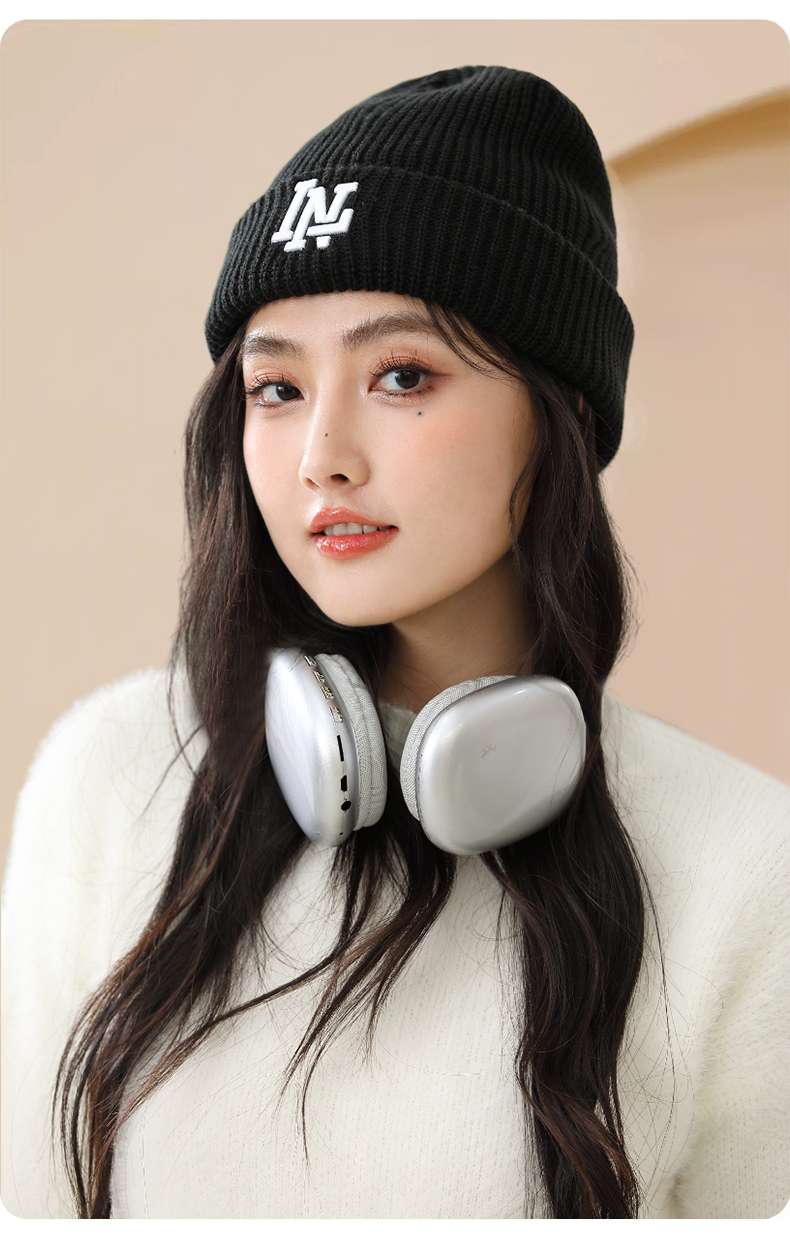 シンプル ロゴ入り リブ編みビーニー